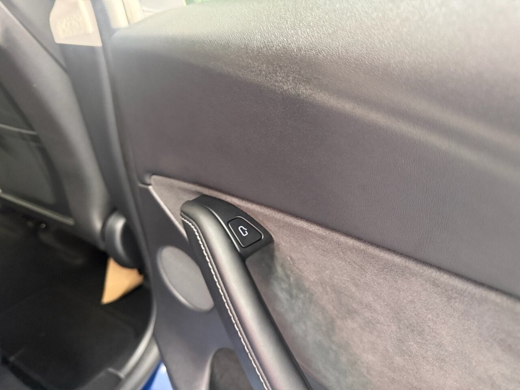 Used Tesla Model Y 2023 for sale - 77212525: Photo 6