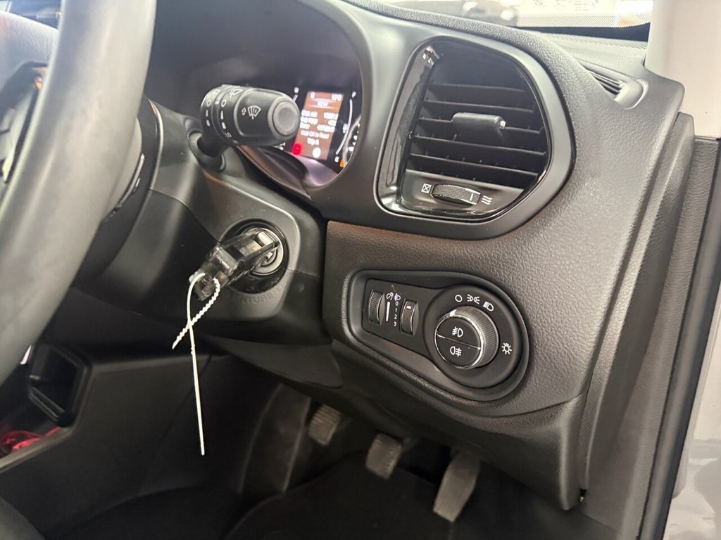 Used Jeep Renegade 2021 for sale - 77748964: Photo 26