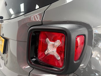 Used Jeep Renegade 2021 for sale - 77748964: Photo