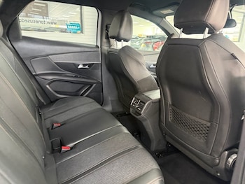 Used Peugeot 3008 2018 for sale - 79258893: Photo