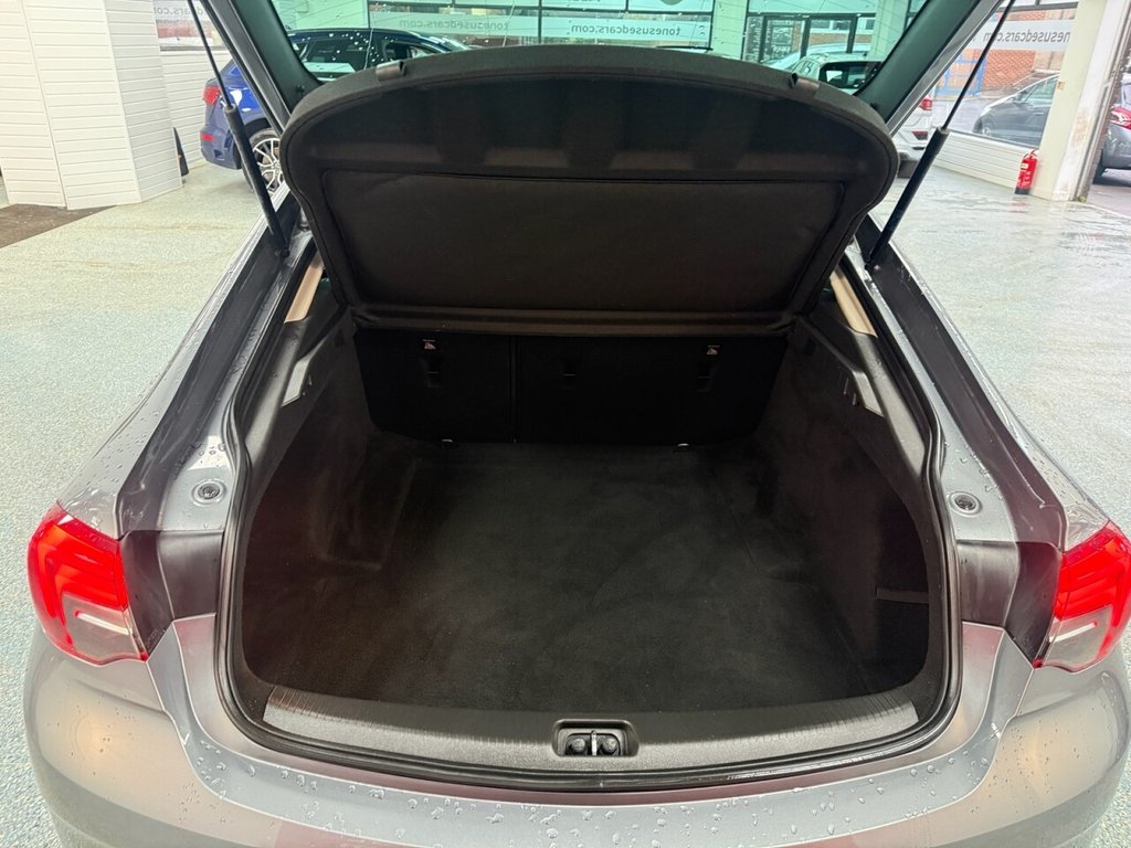 Used Vauxhall Insignia 2018 for sale - 77571439: Photo 10