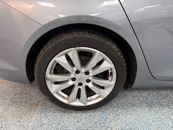 Used Vauxhall Insignia 2018 for sale - 77571439: Photo