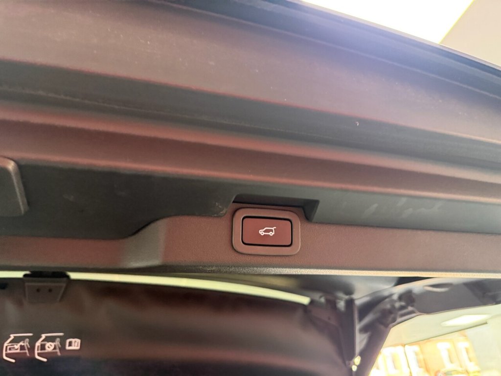 Used Land Rover Discovery 2018 for sale - 76797794: Photo 12