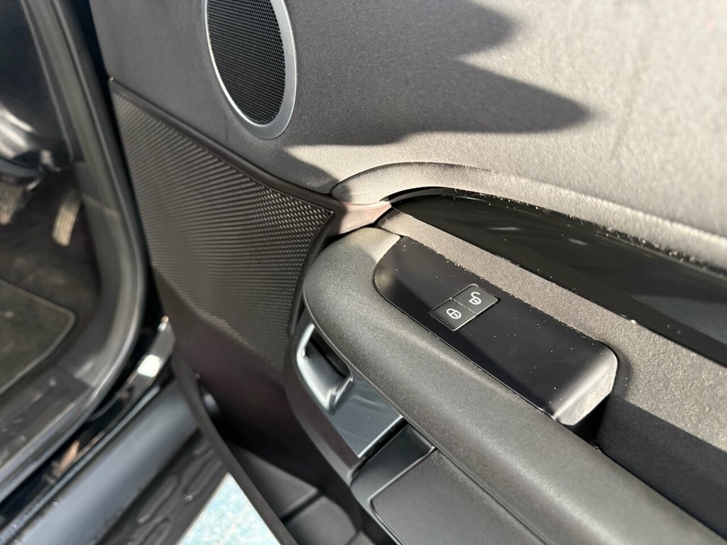 Used Land Rover Discovery 2018 for sale - 76797794: Photo 30