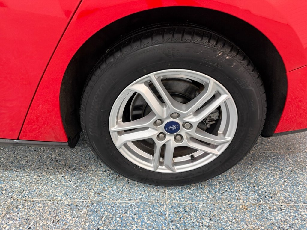 Used Ford Focus 2021 for sale - 76973603: Photo 12