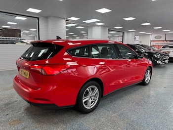 Used Ford Focus 2021 for sale - 76973603: Photo