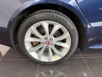 Used Jaguar XF 2018 for sale - 78414107: Photo