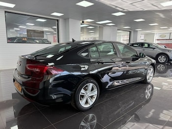 Used Vauxhall Insignia 2020 for sale - 78241089: Photo