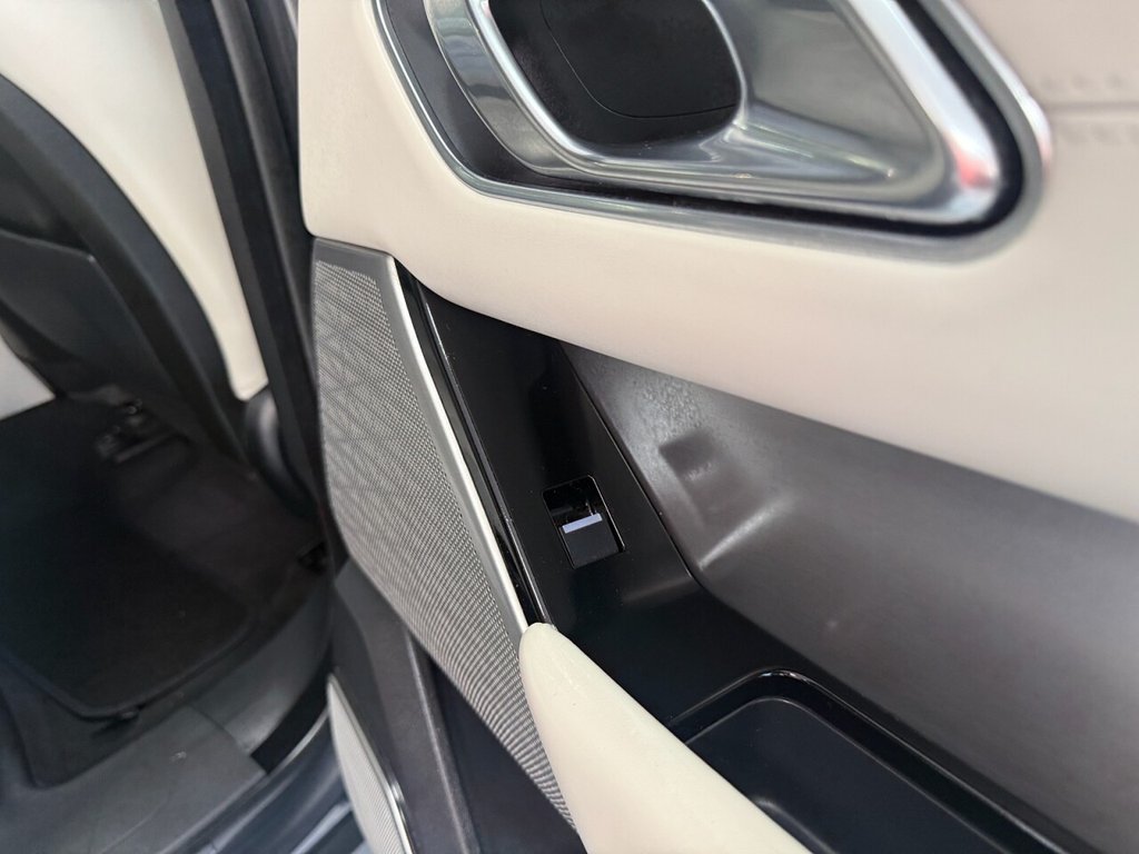 Used Land Rover Range Rover Velar 2018 for sale - 76776694: Photo 3