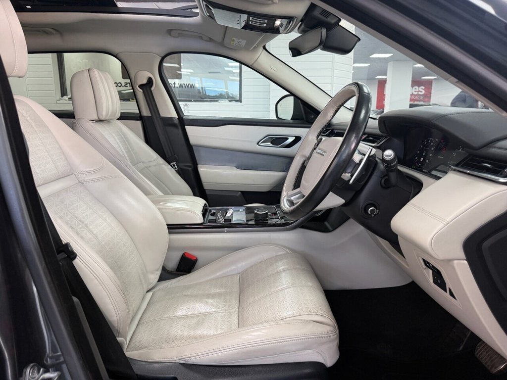 Used Land Rover Range Rover Velar 2018 for sale - 76776694: Photo 32
