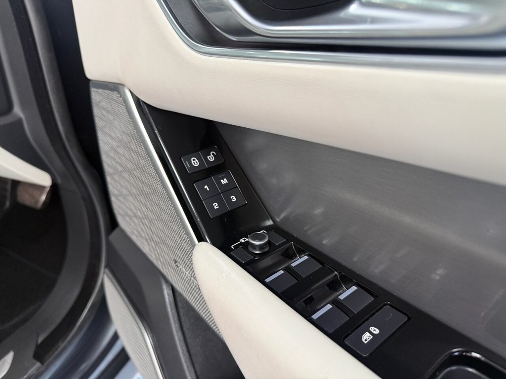Used Land Rover Range Rover Velar 2018 for sale - 76776694: Photo 33