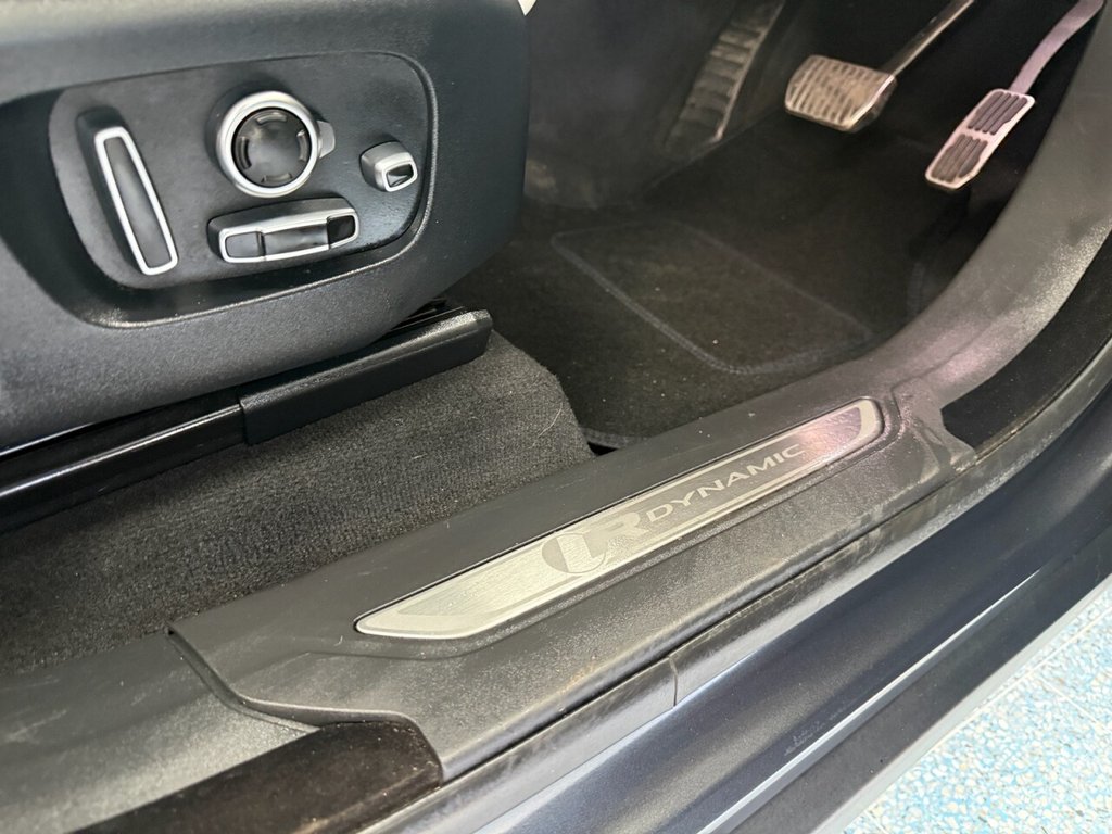 Used Land Rover Range Rover Velar 2018 for sale - 76776694: Photo 36