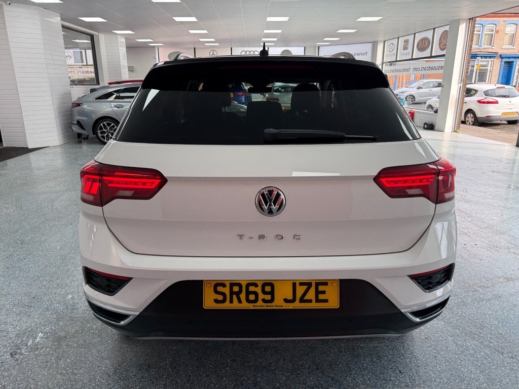 Used Volkswagen T-Roc 2019 for sale - 76776567: Photo 10