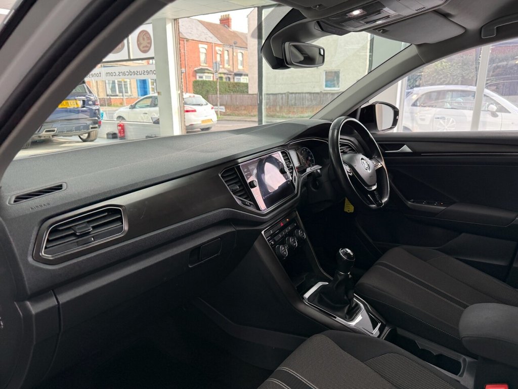 Used Volkswagen T-Roc 2019 for sale - 76776567: Photo 13