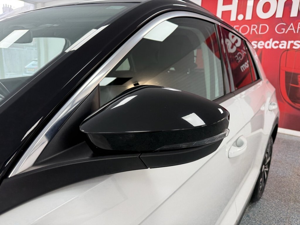 Used Volkswagen T-Roc 2019 for sale - 76776567: Photo 18