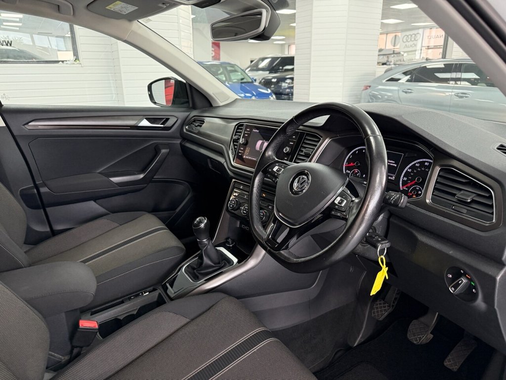 Used Volkswagen T-Roc 2019 for sale - 76776567: Photo 23