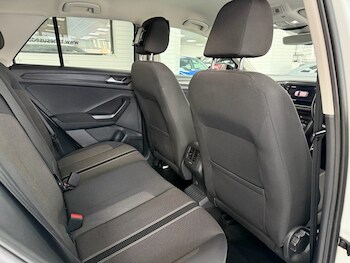 Used Volkswagen T-Roc 2019 for sale - 76776567: Photo