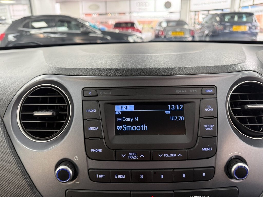 Used Hyundai i10 2019 for sale - 77436528: Photo 30