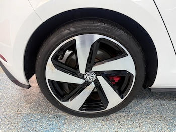 Used Volkswagen Golf 2019 for sale - 77177958: Photo