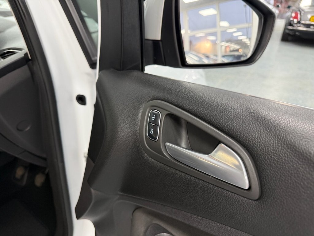 Used Ford Grand C-Max 2018 for sale - 76986251: Photo 23