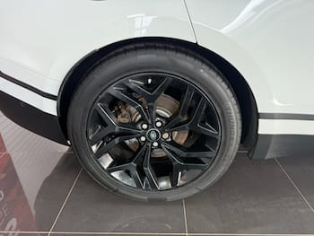 Used Land Rover Range Rover Velar 2018 for sale - 79818789: Photo