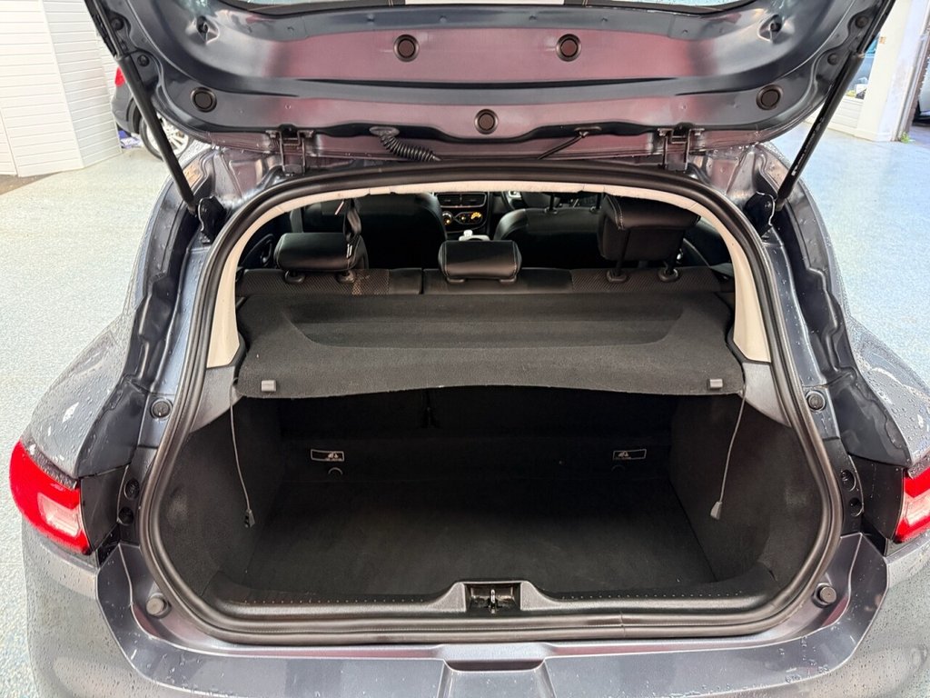 Used Renault Clio 2016 for sale - 76776597: Photo 10