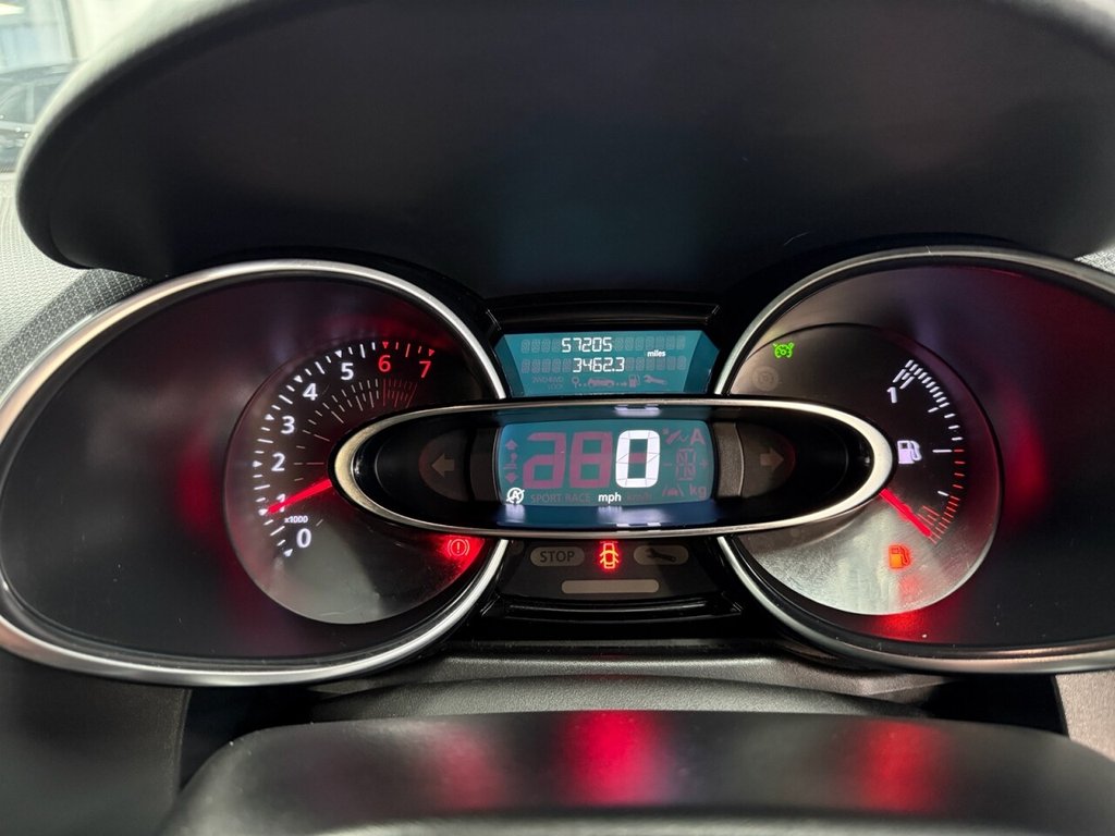 Used Renault Clio 2016 for sale - 76776597: Photo 31