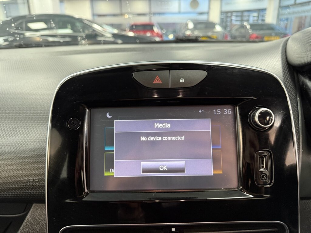 Used Renault Clio 2016 for sale - 76776597: Photo 34