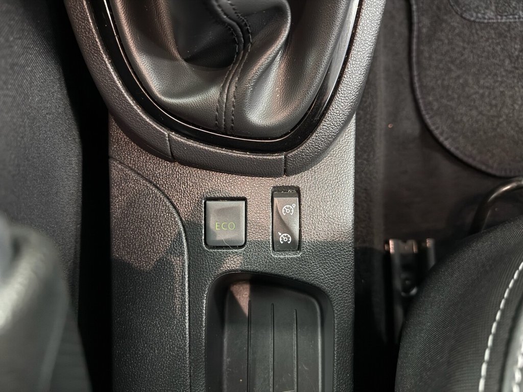 Used Renault Clio 2016 for sale - 76776597: Photo 40