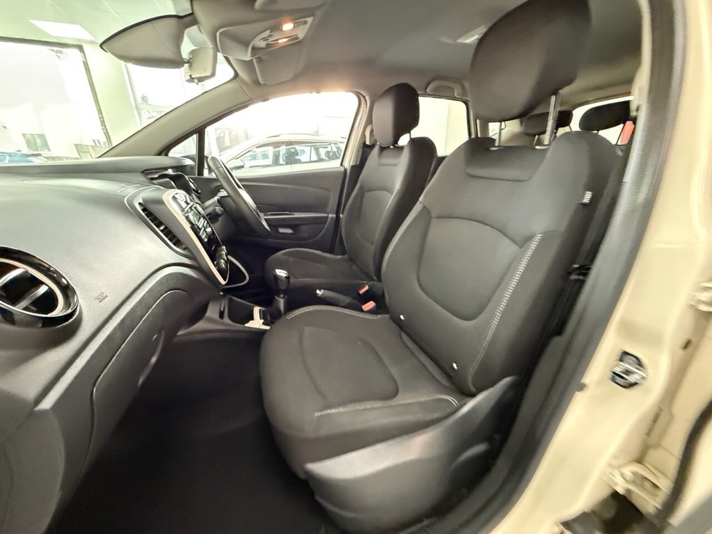 Used Renault Captur 2019 for sale - 76910303: Photo 15