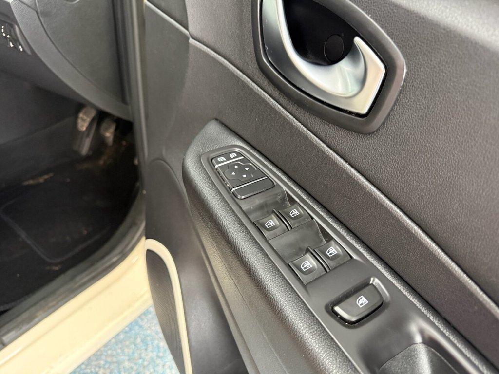 Used Renault Captur 2019 for sale - 76910303: Photo 26