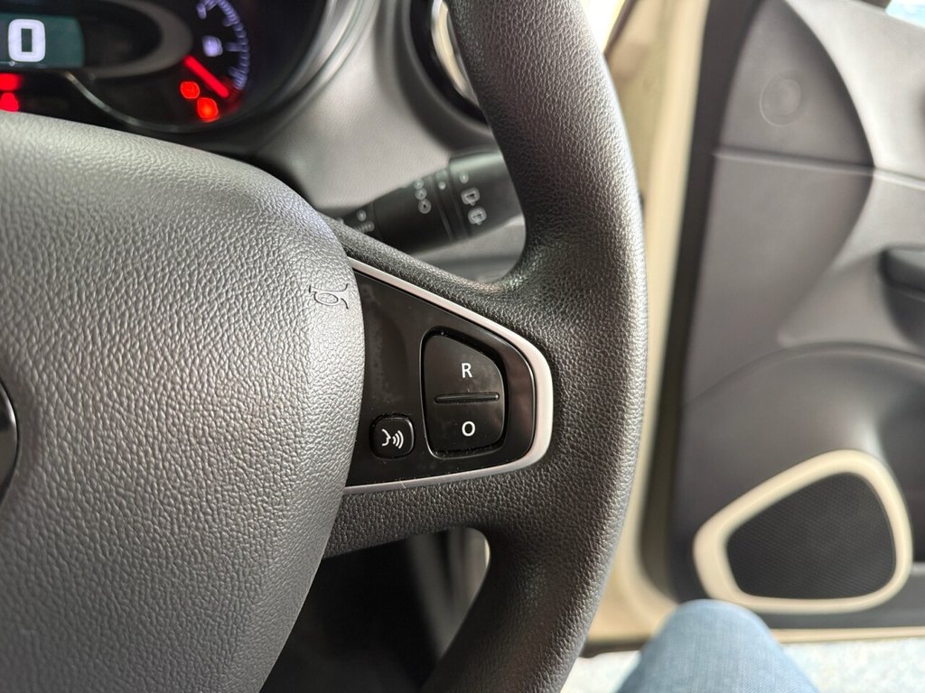 Used Renault Captur 2019 for sale - 76910303: Photo 30