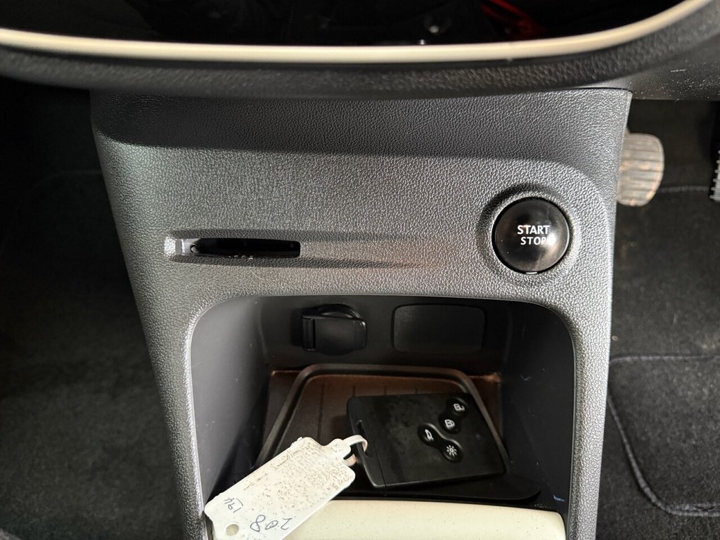 Used Renault Captur 2019 for sale - 76910303: Photo 36