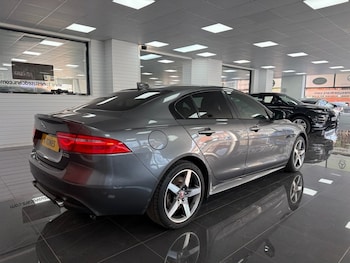 Used Jaguar XE 2017 for sale - 79466154: Photo