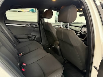 Used Honda Civic 2017 for sale - 79155441: Photo