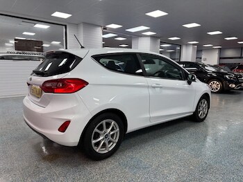 Used Ford Fiesta 2017 for sale - 78256250: Photo