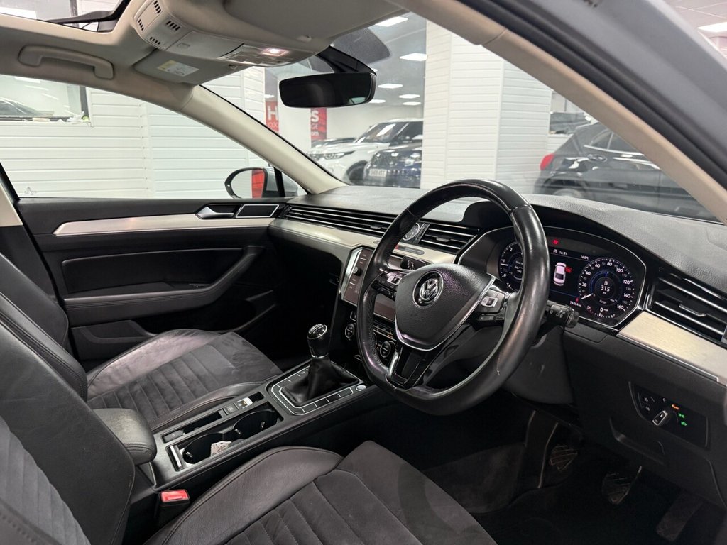 Used Volkswagen Passat 2017 for sale - 76776547: Photo 26