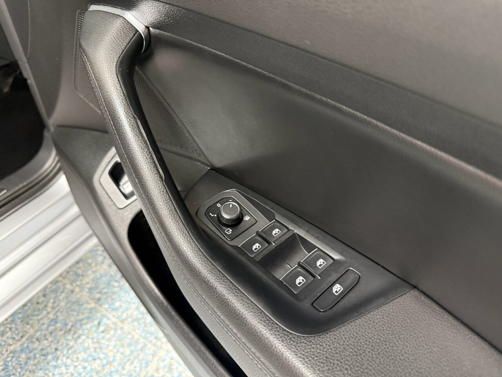 Used Volkswagen Passat 2017 for sale - 76776547: Photo 28