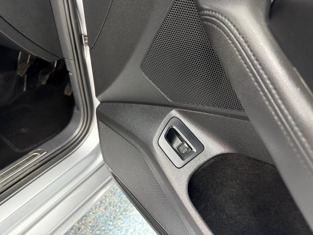 Used Volkswagen Passat 2017 for sale - 76776547: Photo 30