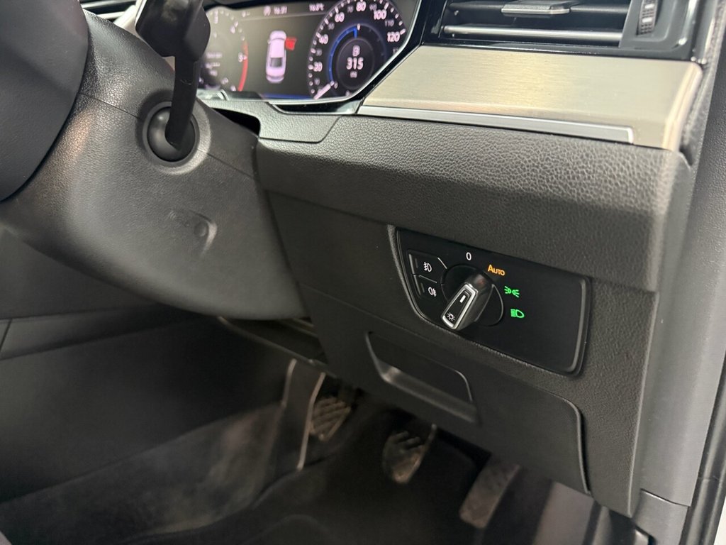 Used Volkswagen Passat 2017 for sale - 76776547: Photo 32