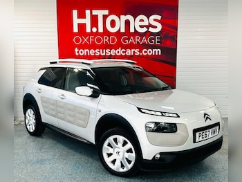 2017 (67) - 1.6 PureTech W Hatchback 5dr Manual Euro 6 (s/s) (110 ps)