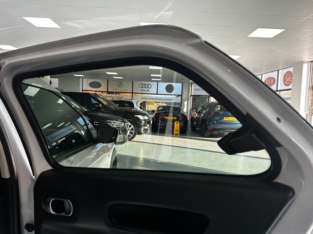 Used Citroen C4 Cactus 2017 for sale - 76776711: Photo 6