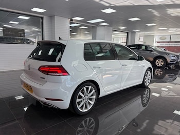 Used Volkswagen Golf 2019 for sale - 78241092: Photo