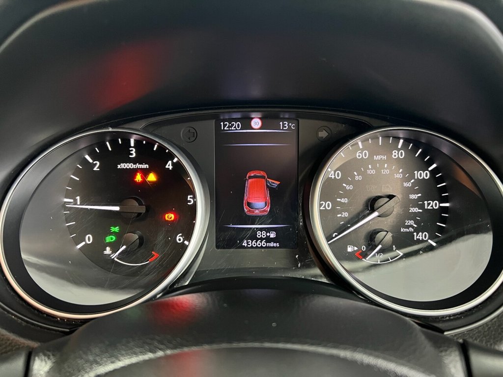 Used Nissan Qashqai 2018 for sale - 76776560: Photo 31