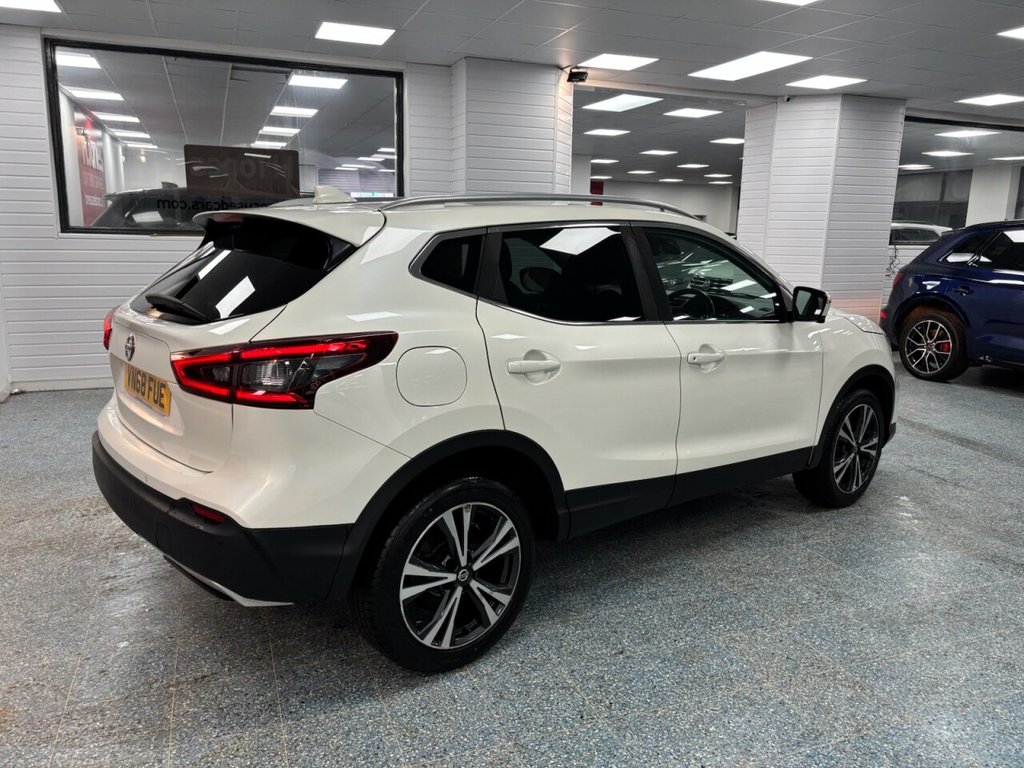 Used Nissan Qashqai 2018 for sale - 77276398: Photo 4