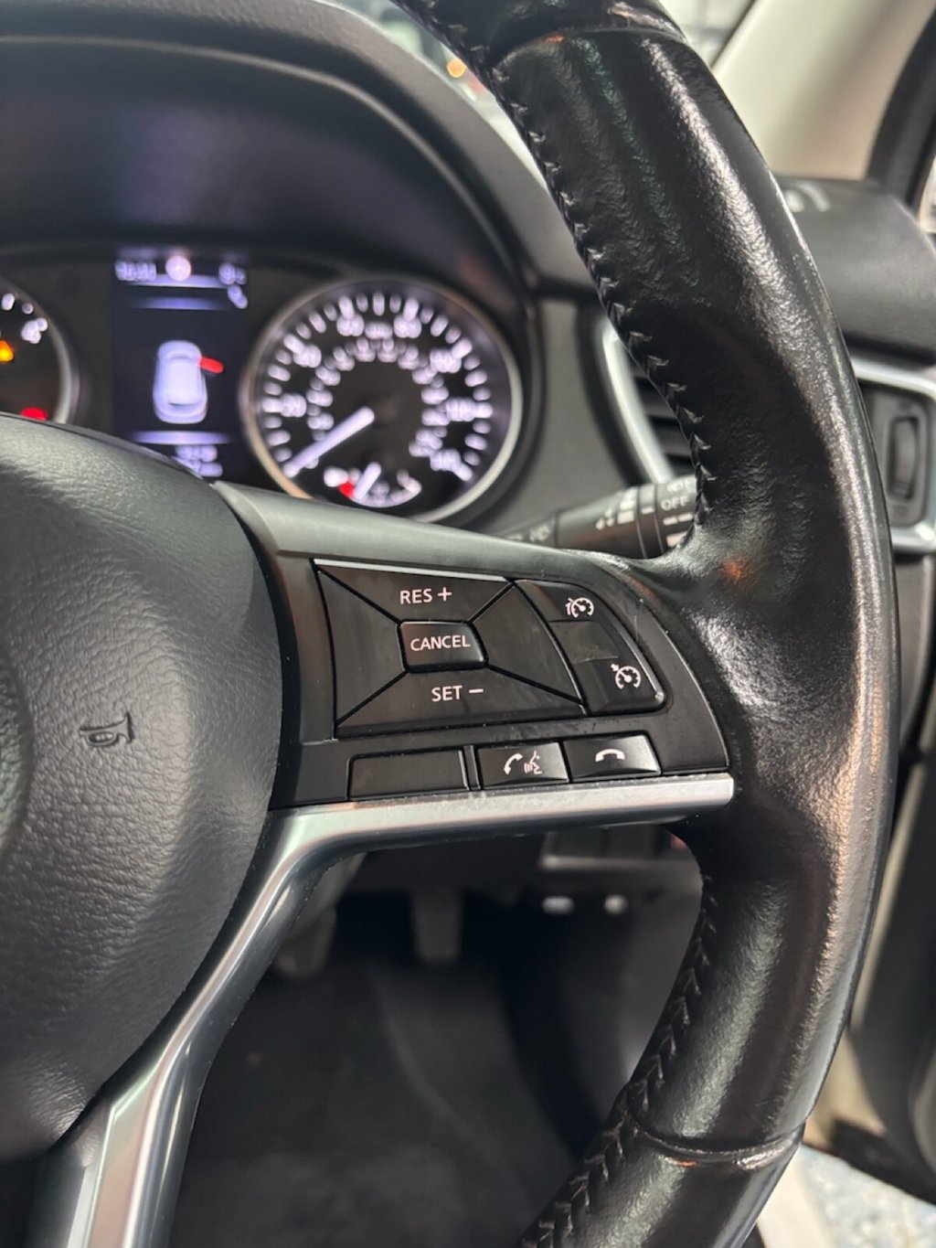 Used Nissan Qashqai 2018 for sale - 77276398: Photo 44