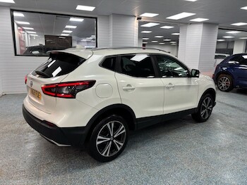 Used Nissan Qashqai 2018 for sale - 77276398: Photo