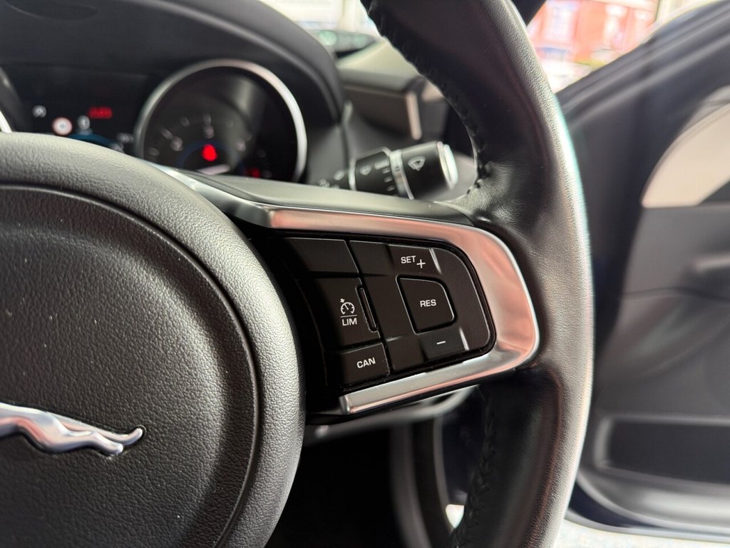 Used Jaguar XE 2018 for sale - 76776579: Photo 33