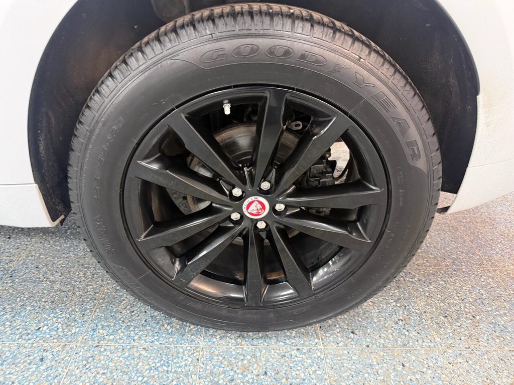 Used Jaguar F-Pace 2020 for sale - 76792249: Photo 18