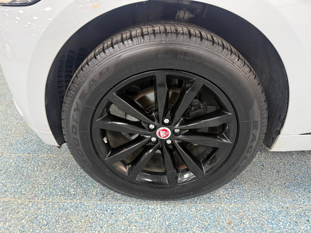 Used Jaguar F-Pace 2020 for sale - 76792249: Photo 24